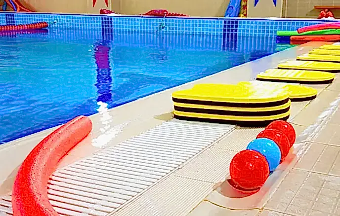 Acıbadem bebek Yüzme Kursu